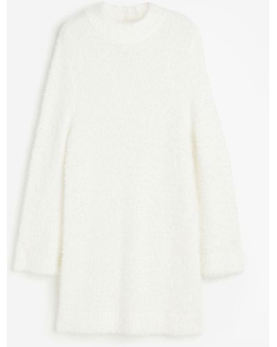 H&M Flauschiger Pullover in Oversize-Passform - Weiß