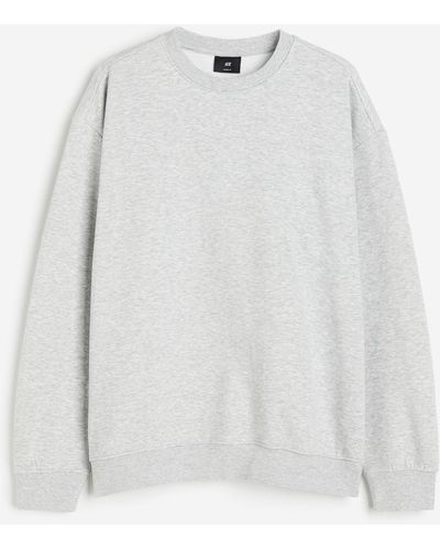 H&M Sweatshirt in Loose Fit - Grau
