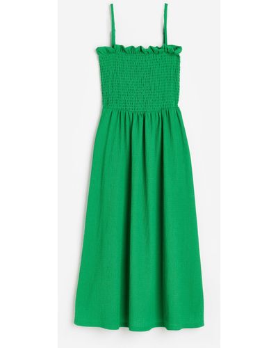 H&M Robe à corsage smocké - Vert