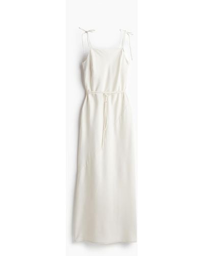 H&M Slipkleid aus Satin mit Bindedetail - Weiß