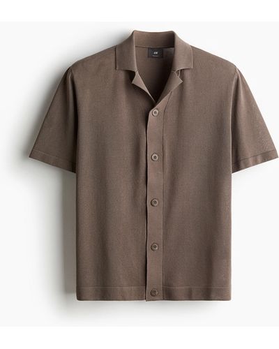 H&M Freizeithemd aus Feinstrick in Regular Fit - Braun