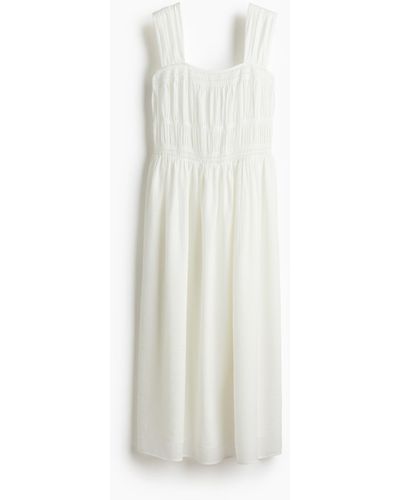 H&M Gesmoktes Kleid - Weiß