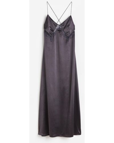 H&M Robe combinaison en satin avec dentelle - Violet