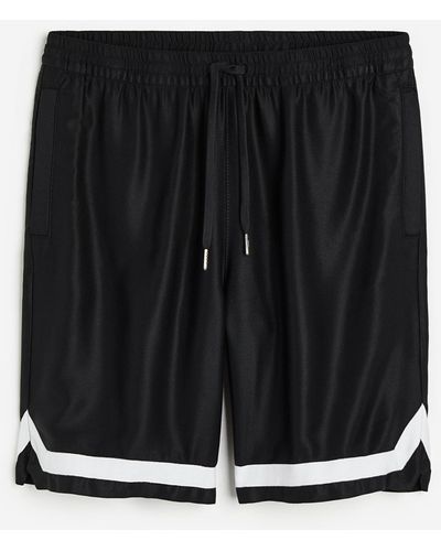 H&M Shorts aus Lyocell Relaxed Fit - Schwarz
