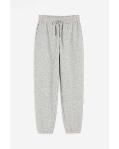 H&M Sweatpants aus Baumwollmix - Grau