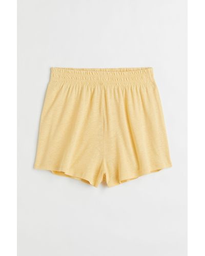 H&M Shorts aus Leinenmix - Gelb