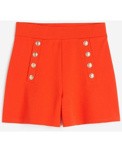 H&M Shorts mit Zierknöpfen - Rot