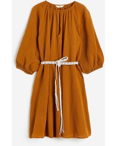 H&M Kleid mit Bindegürtel - Orange