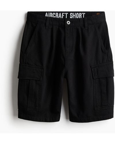 H&M Aircraft Shorts - Schwarz