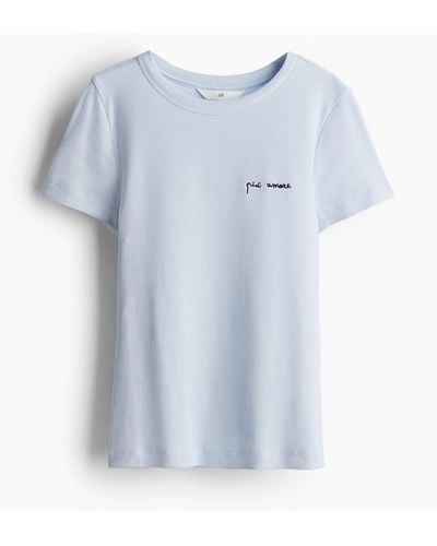 H&M Geripptes T-Shirt aus Modalmix - Blau