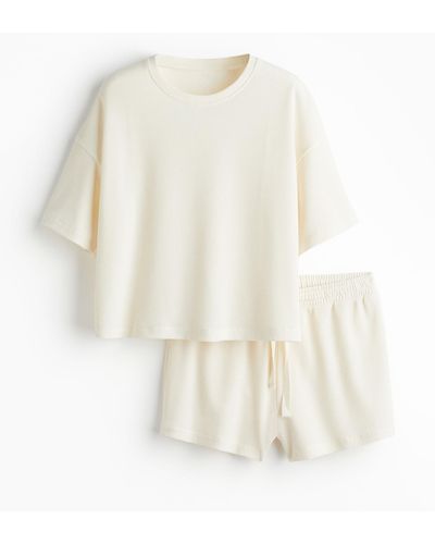 H&M Schlafshirt und Shorts mit Waffelstruktur - Weiß