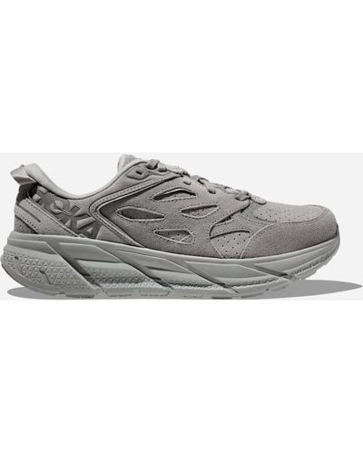 Hoka One One Clifton L Suede Schuhe in Limestone/Limestone Größe 36 | Gehen - Grau