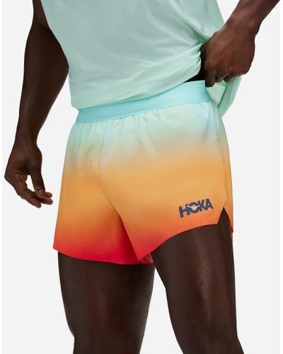 Hoka One One Race Day Split-Shorts mit Print für Herren in Cloudless Ombre Größe L | Shorts - Blau
