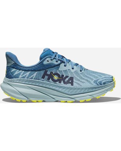 Hoka One One Challenger 7 Chaussures en Stone Blue/Evening Primrose Taille 46 Large | Route - Bleu