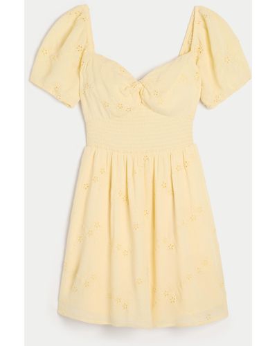 Hollister Skort-Kleid mit Twist-Element auf der Brust und Schnürung am Rücken - Gelb