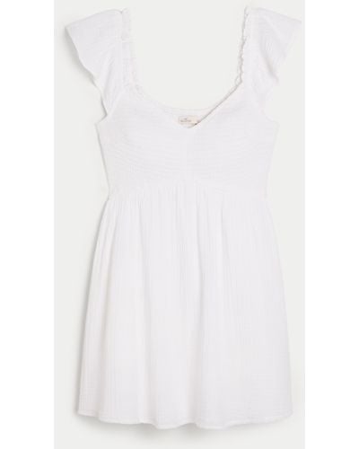 Hollister Gesmoktes Skort-Kleid mit Flatterärmeln - Weiß