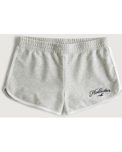 Hollister High Rise Strick-Shorts mit Logo - Mettallic
