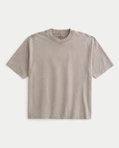 Hollister Schweres, kastig und kurz geschnittenes T-Shirt mit Rundhalsausschnitt - Grau