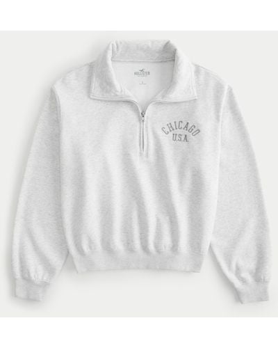 Hollister Schlichtes Sweatshirt mit Chicago-Grafik und kurzem Reißverschluss - Weiß