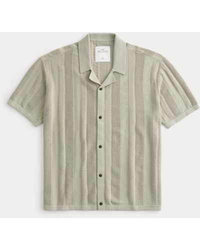 Hollister Kurzärmeliges Pulloverhemd mit durchgehender Knopfleiste - Grau
