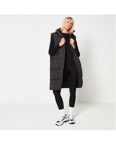 Missguided Petite Recycled Longline Puffer Gilet - Black