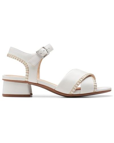Clarks Serina35 Cross Leather Sandals In Off White Wide Fit Size 4.5