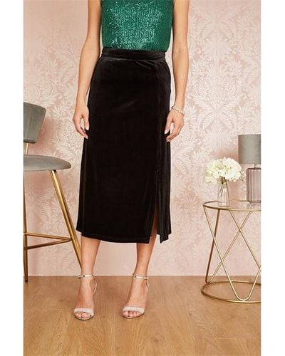 Yumi' Velvet Skirt With Front Slit - Black