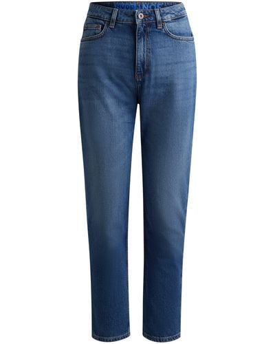 HUGO Mom Jeans aus mittelblauem Stretch-Denim