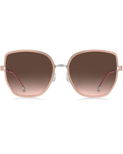 BOSS Nudefarbene Sonnenbrille mit geteilten Bügeln und Logo-Kette - Mehrfarbig