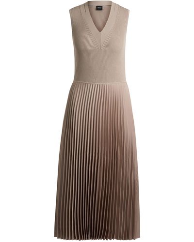 BOSS Kleid aus verschiedenen Materialien mit Faltenrock - Braun