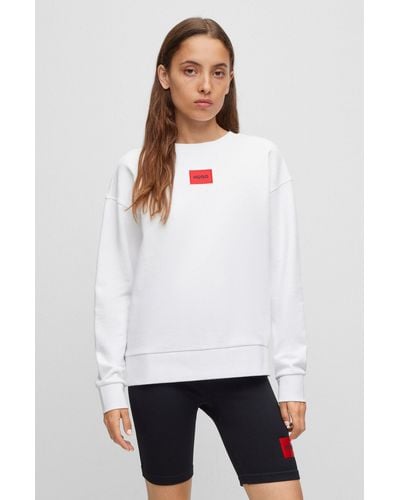 HUGO Sweat Regular Fit en coton avec étiquette logo - Blanc