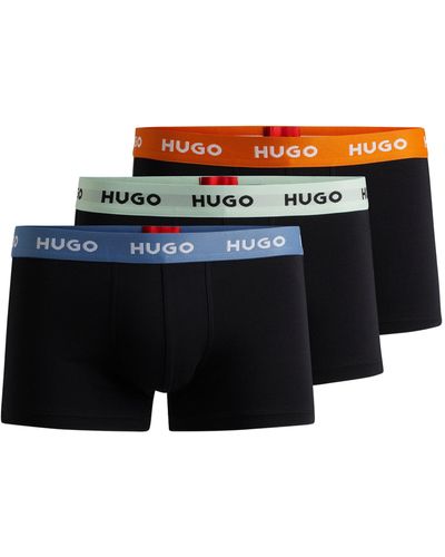 HUGO Dreier-Pack eng anliegende Boxershorts aus Stretch-Baumwolle mit kurzem Bein und Logos am Bund - Schwarz