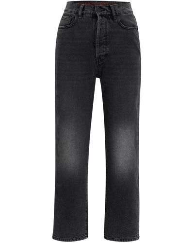 HUGO Modern-Fit Jeans aus schwarzem Denim mit weitem Beinverlauf
