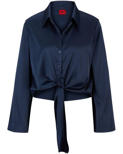 HUGO Relaxed-Fit Bluse aus Stretch-Satin mit geknotetem Detail - Blau