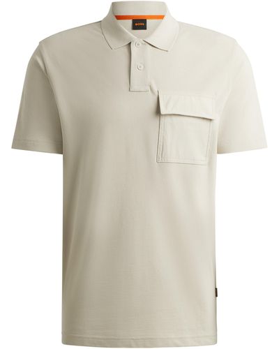 BOSS Relaxed-Fit Poloshirt aus Baumwoll-Piqué mit tonaler Tasche - Natur