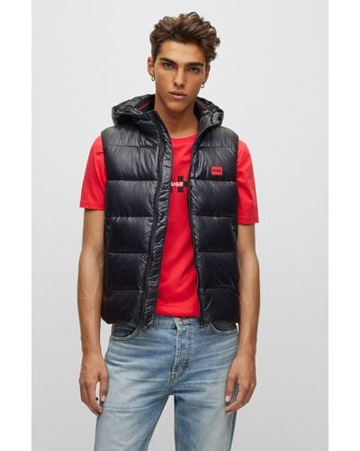 HUGO Water-repellent Puffer Gilet With Red Logo Badge - Black