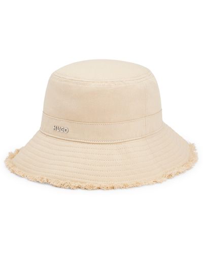 HUGO Chapeau de camping en twill de coton avec logo et franges - Neutre