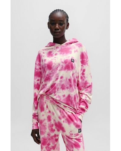HUGO Stacked-logo Relaxed-fit Hoodie With Seasonal Print - Pink
