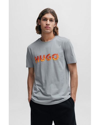 HUGO T-shirt en jersey de coton avec logo flammes en relief - Gris