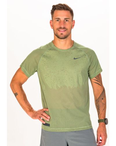 Nike Camiseta manga corta Dri-Fit ADV Run Division TechKnit - Verde