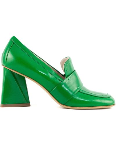 Strategia Green Leather Sandals