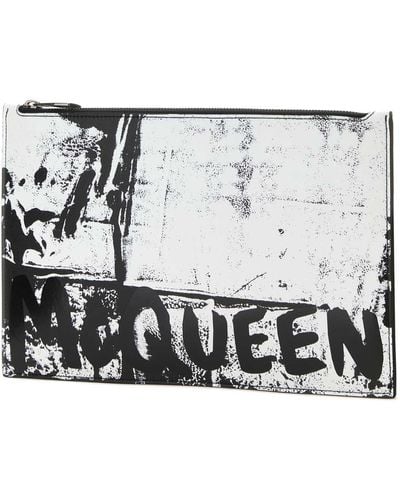 Alexander McQueen Printed Leather Mcqueen Graffiti Clutch - Multicolour