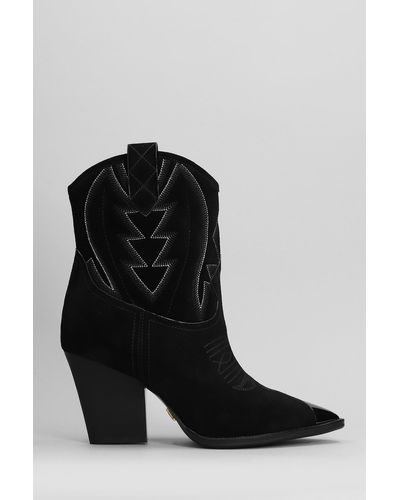 Lola Cruz Texan Ankle Boots In Black Suede