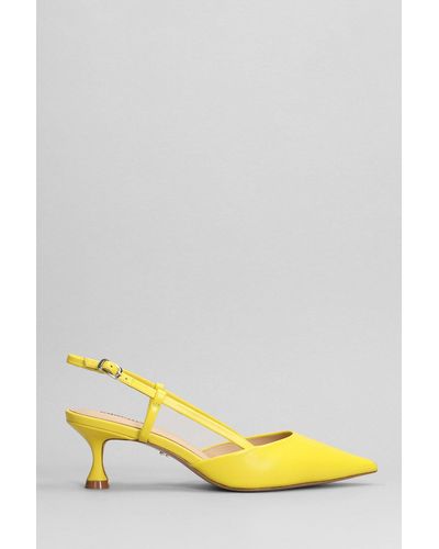Lola Cruz Carmen 55 Court Shoes - Yellow