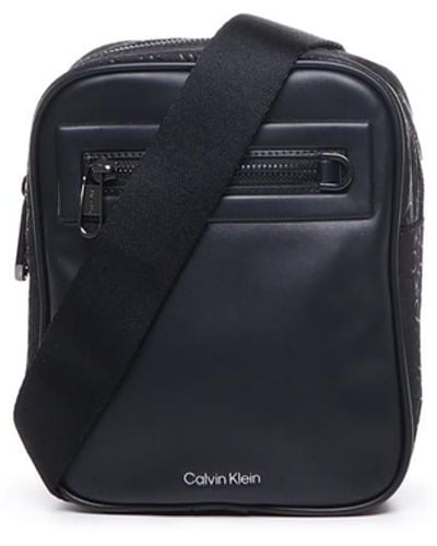 Calvin Klein Reporter Shoulder Bag With Small Logo - Blue
