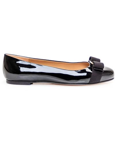 FERRAGAMO Varina bow-embellished quilted smooth and patent-leather ballet  flats