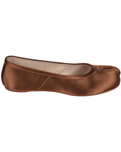 Maison Margiela Tabi Satin Ballerina Shoes - Brown