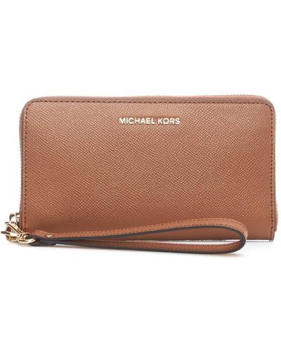 Michael Kors Logo Plaque Zipped Large Smartphone Wallet - Brown