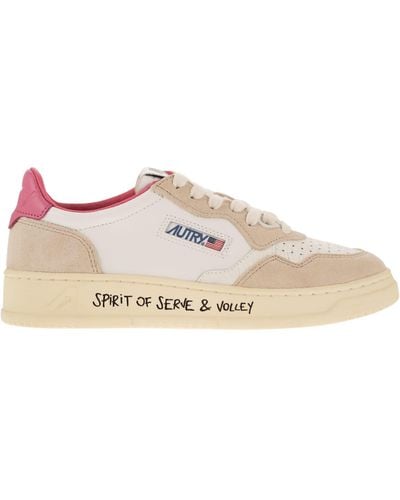 Autry Medalist Low Leather Sneakers - Pink