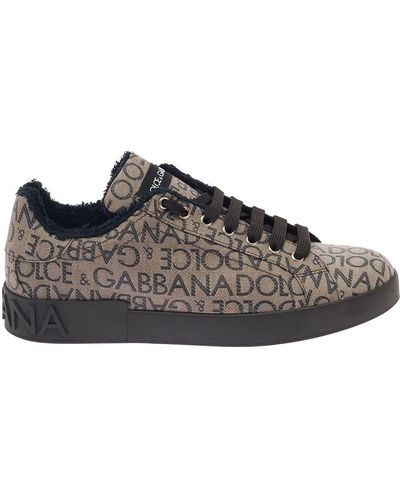 Shop Louis Vuitton Leather Logo Low-Top Sneakers (1ABUSF, 1AB33G